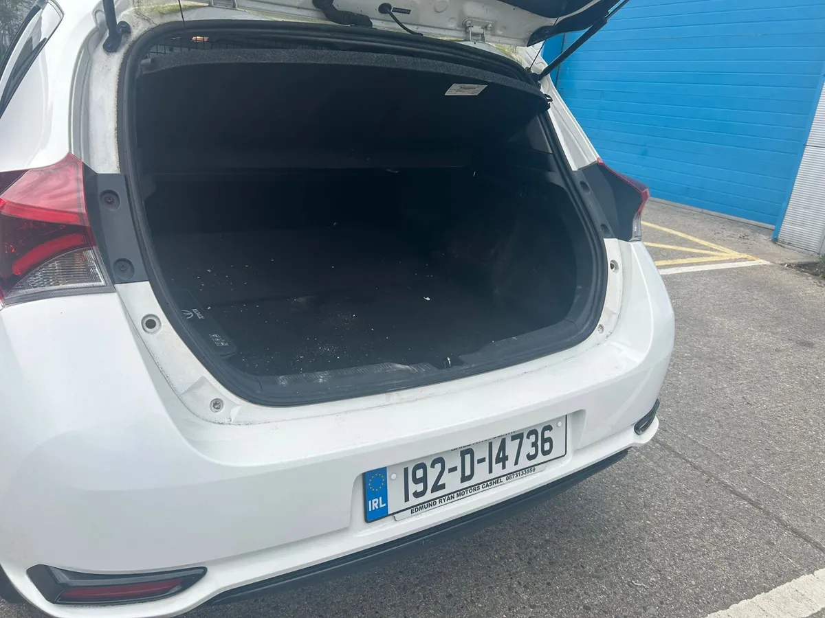 Toyota Auris 2019 - Image 4
