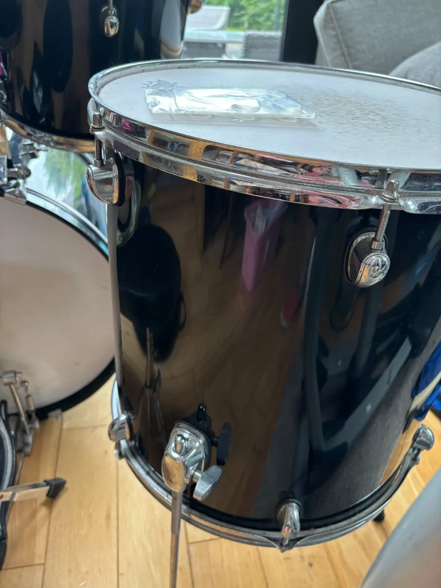 Drum kit - Image 2