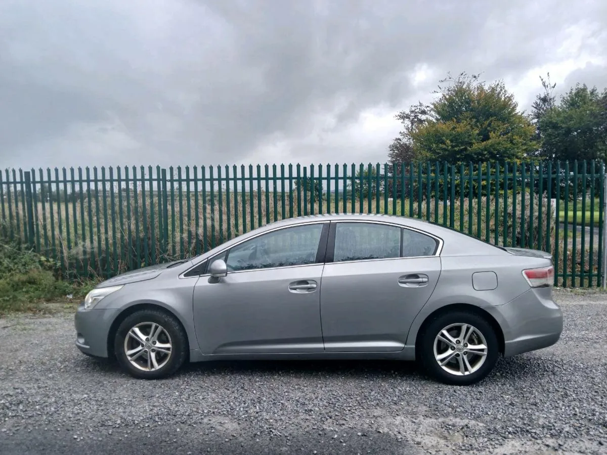 Toyota avensis 2012 12months NCT and taxed Oct - Image 3