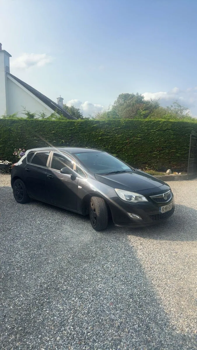 Vauxhall Astra - Image 1