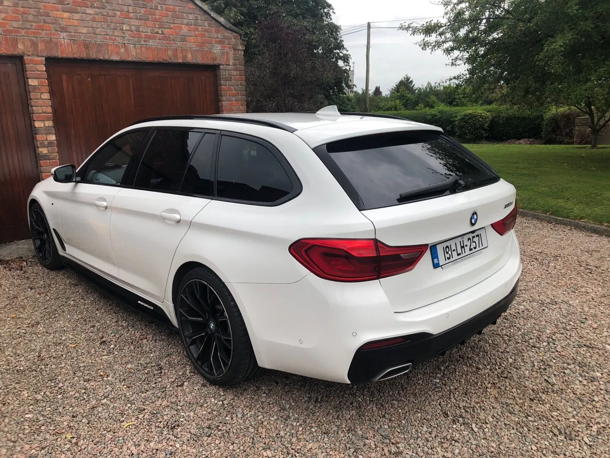 BMW 520D M Sport Touring - Image 3