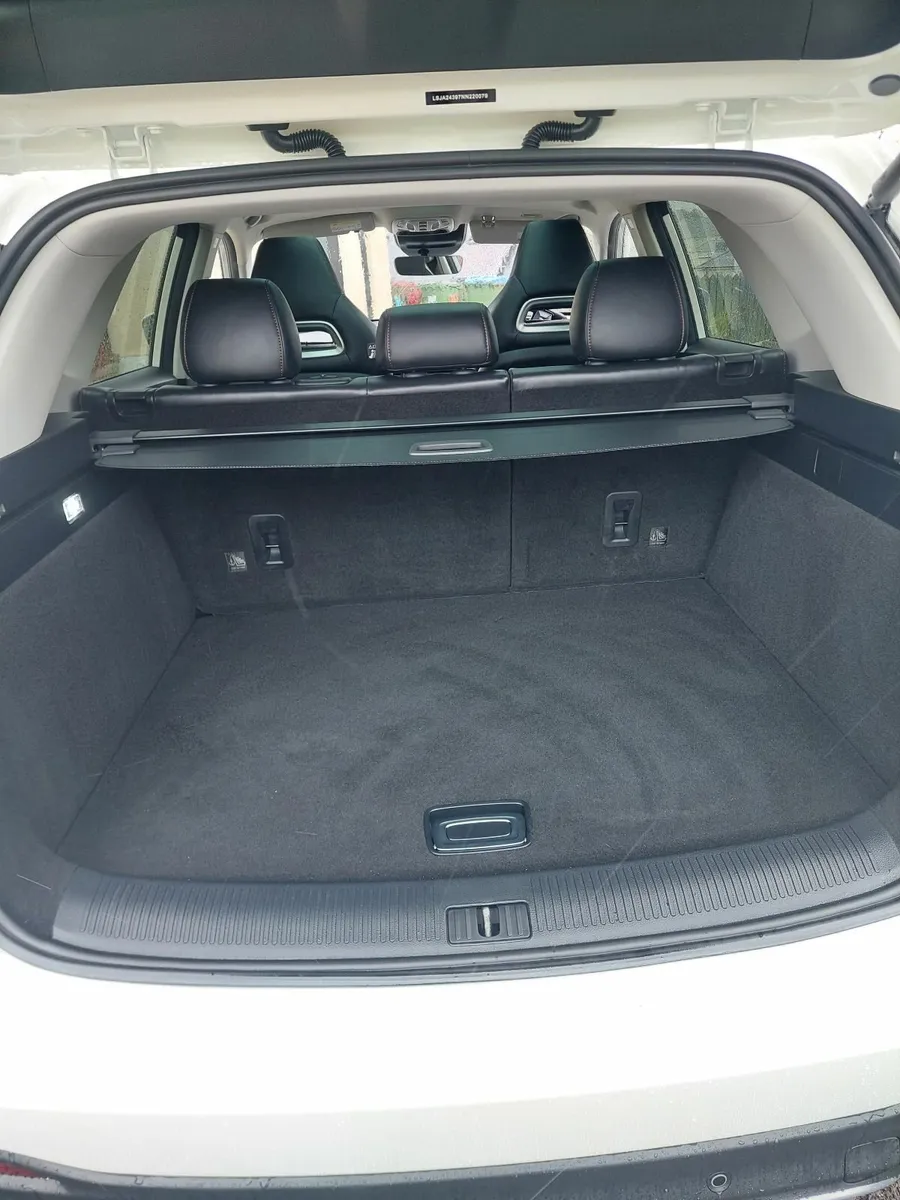 MG HS 2023 - Image 4