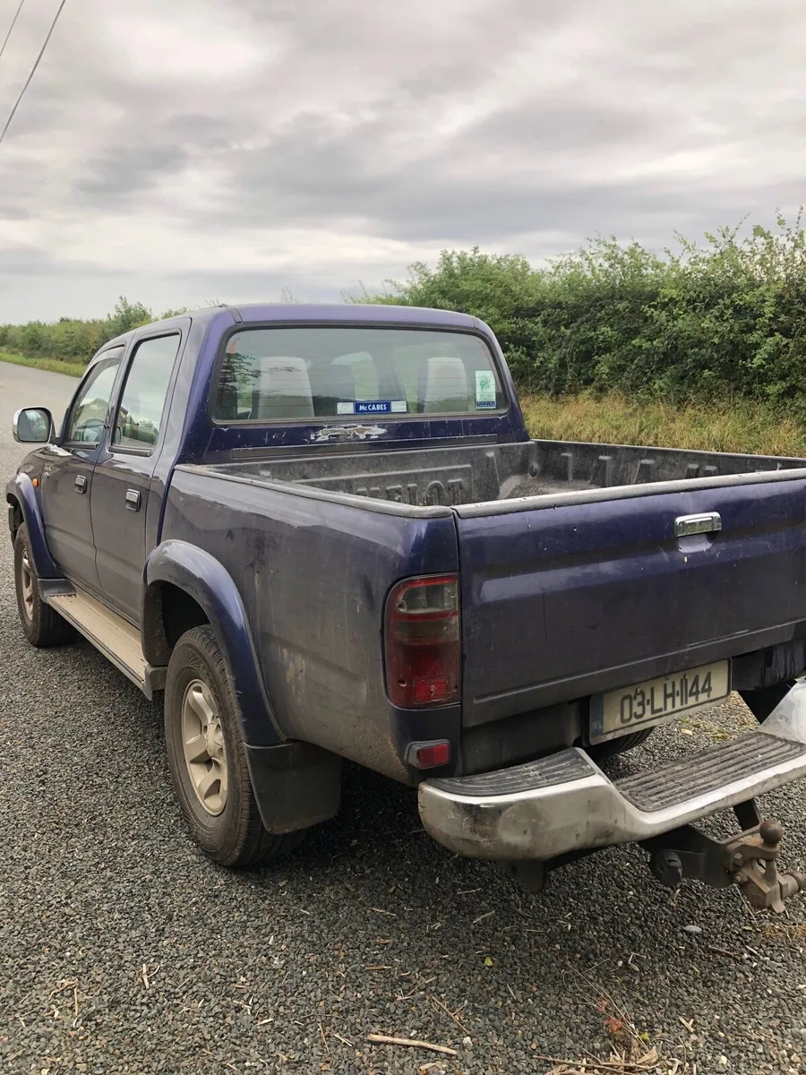 Toyota Hilux - Image 4