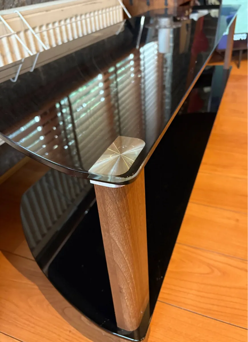 TV Stand - Image 4