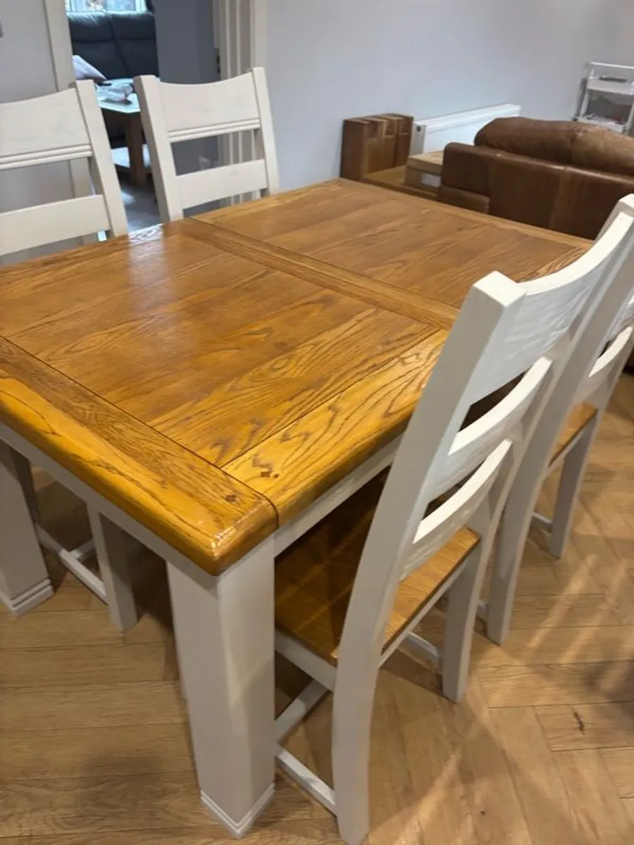 Extendable Oak & cream table with 4 chairs - Image 1
