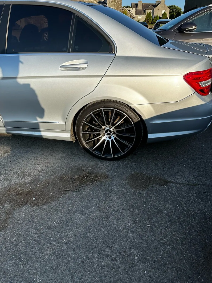 Mercedes-Benz C250 AMG line 2013 - Image 3