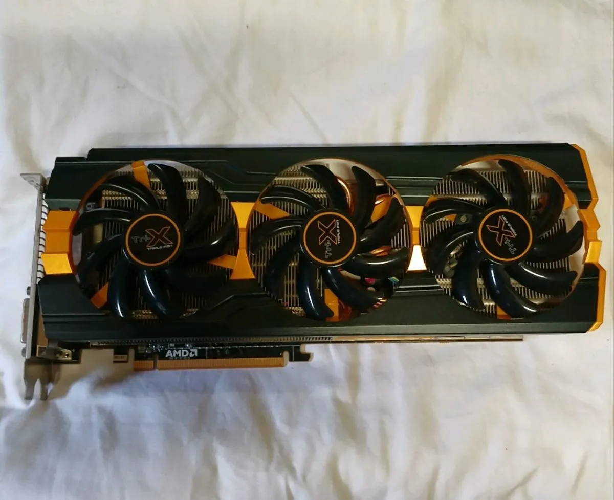 R9 290 4gb Graphics card - Image 1