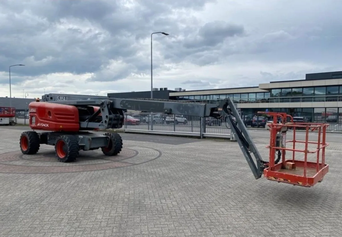 Boom lift 16m skyjack SJ46aj 4x4 diesel Telescopic - Image 1