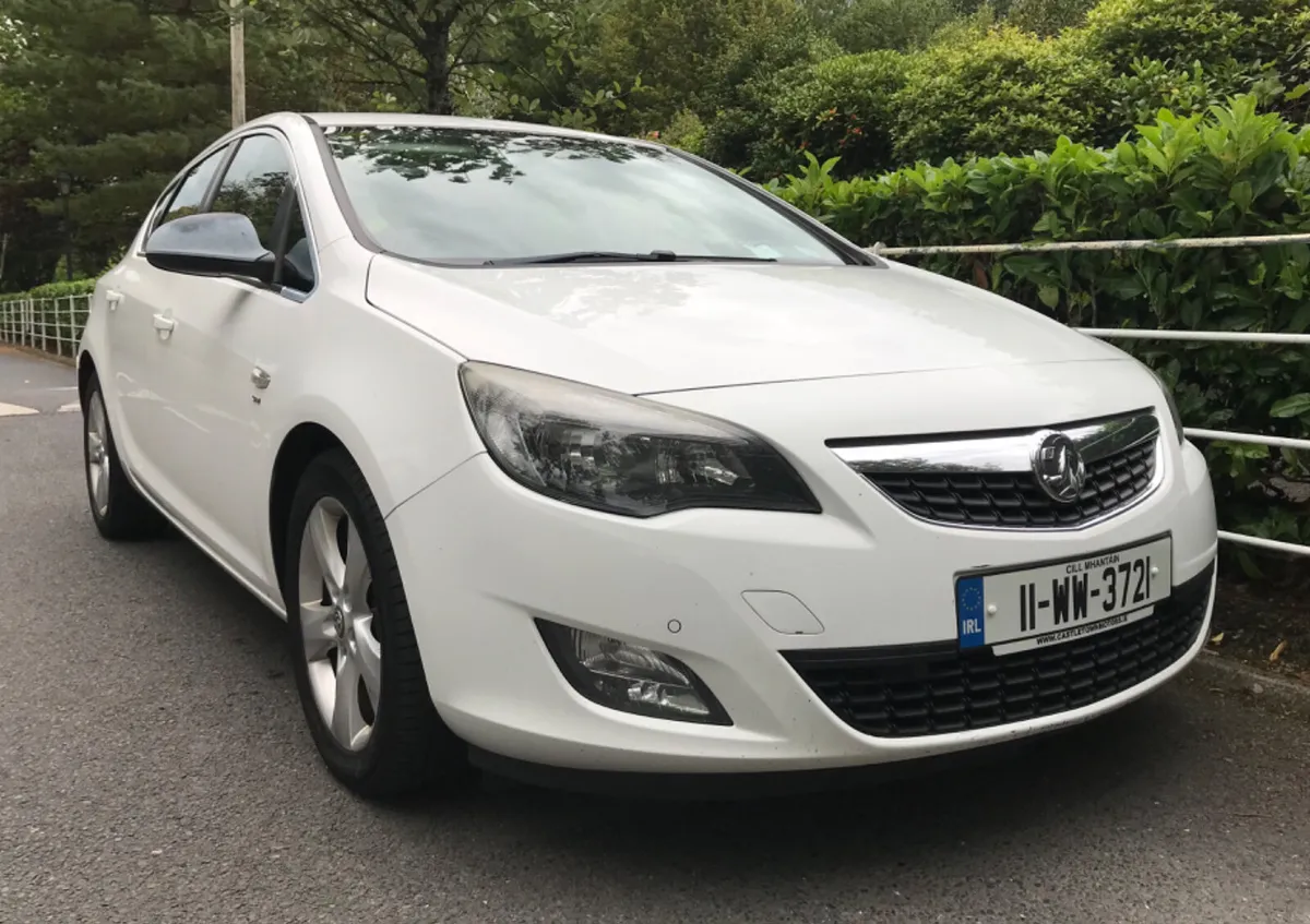 Opel Vauxhall Astra Tdci Elite Edition Spotless - Image 4
