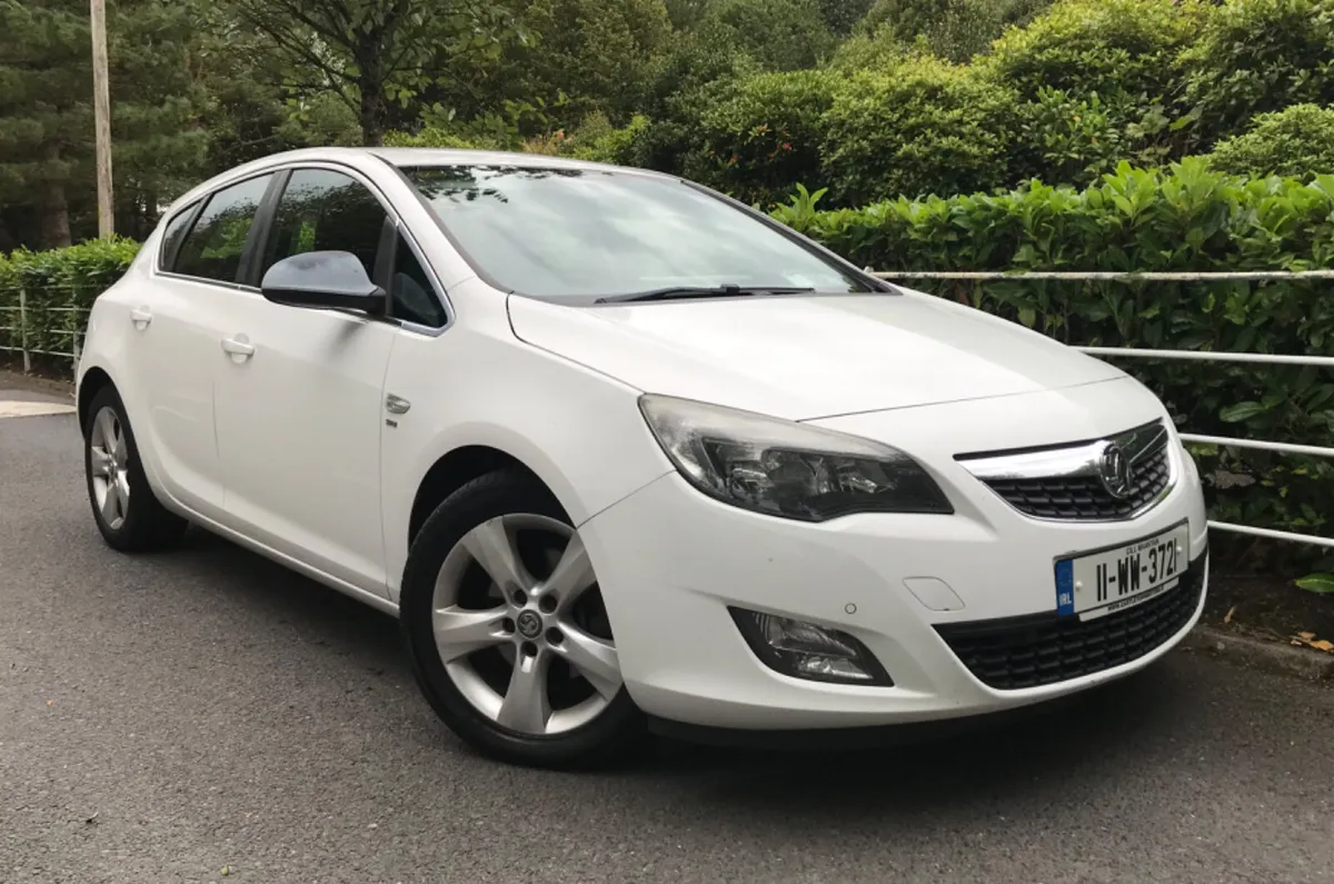 Opel Vauxhall Astra Tdci Elite Edition Spotless - Image 3