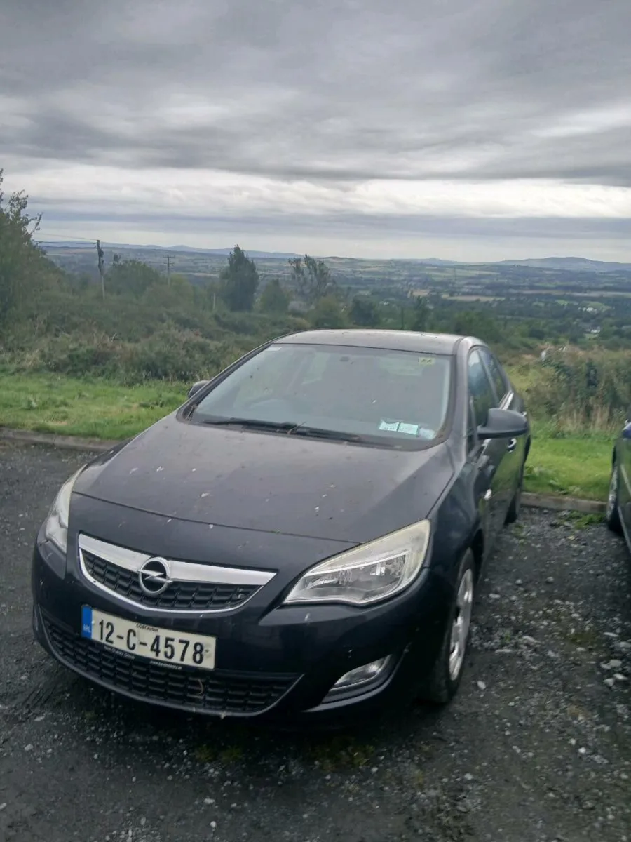 2012 opel astra 1.4 petrol - Image 1