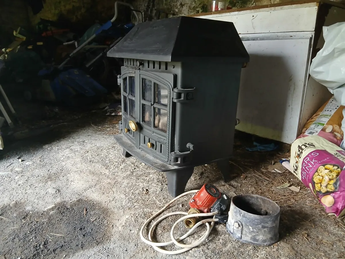 Hunter Stove with Boiler - Image 2