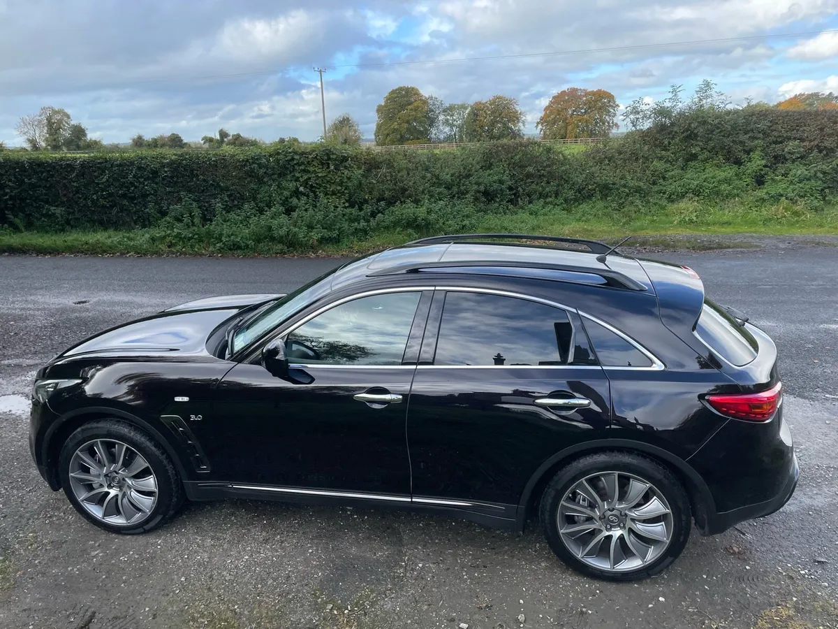 Infiniti qx70s - Image 2