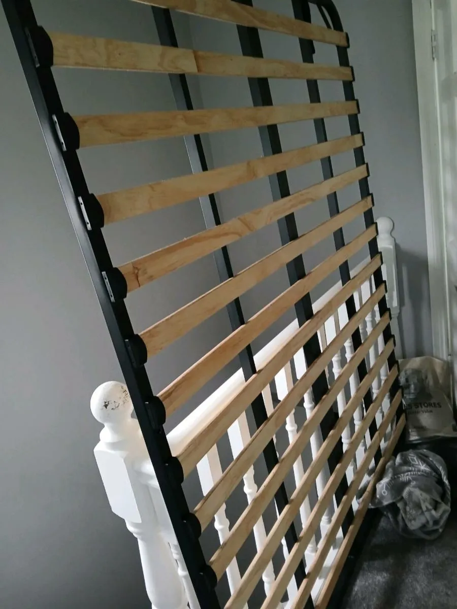 Double bed - Image 2