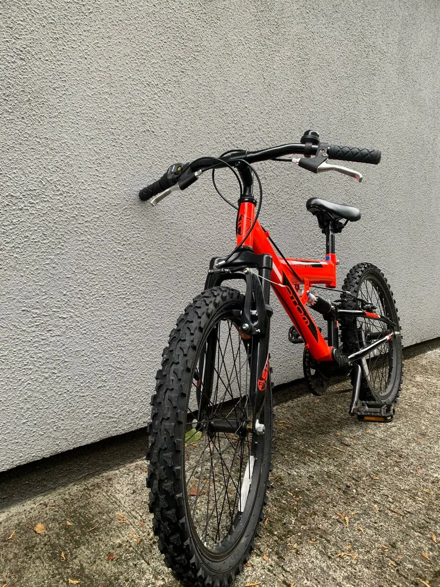 Atom Piranha 20" Kids Bike - Image 1