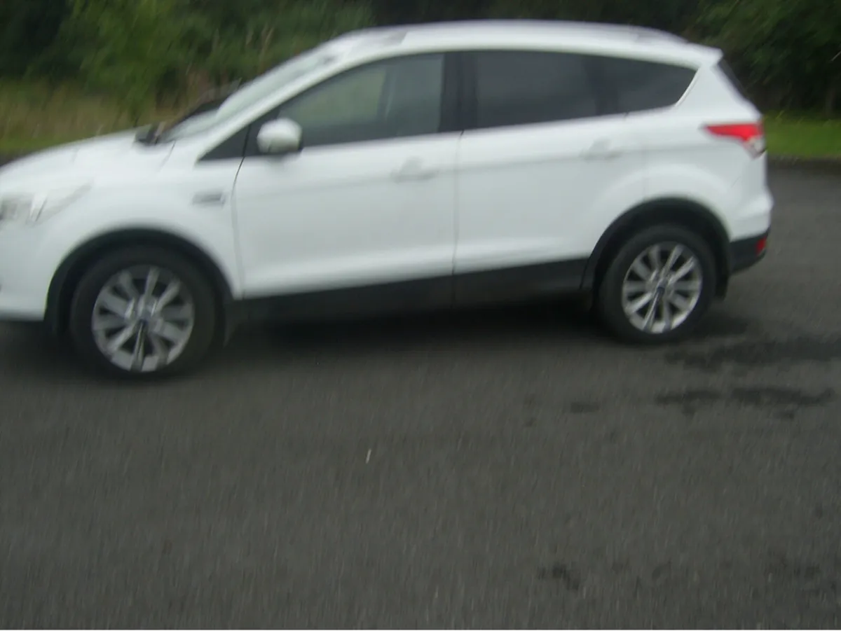 Ford Kuga C520 TITANIUM 2.0 TD 120 S6 M6 F 5DR FWD - Image 3
