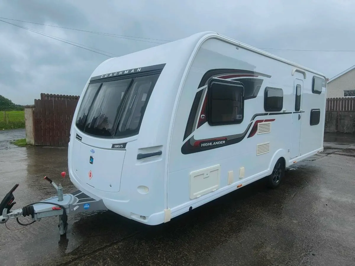 2015 Coachman 580/5 Rear fixed bunks - Image 1