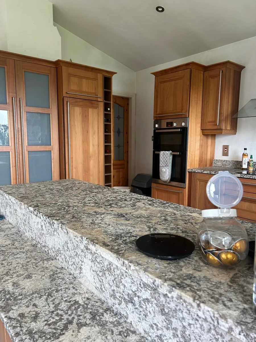 Kitchen - Image 3