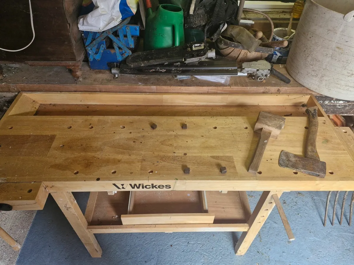 Wickes wooden workbench - Image 3