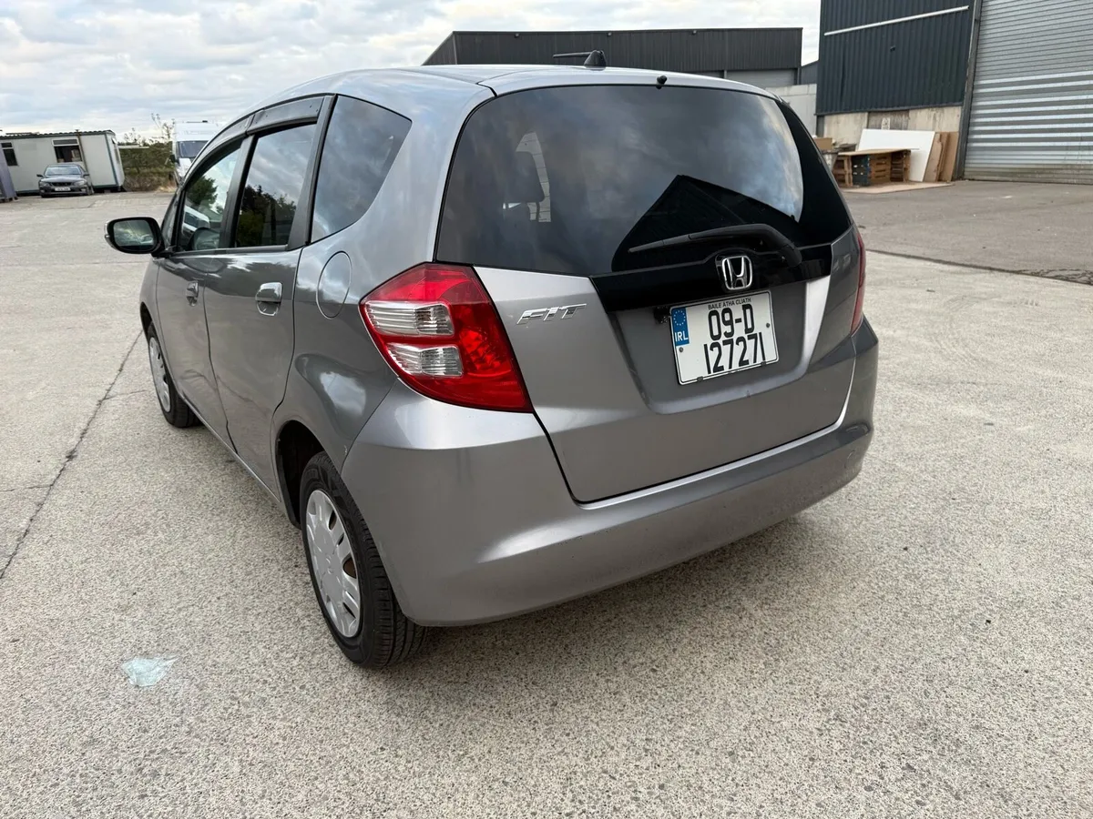 2009 Honda Fit Jazz Automatic 1.3 New NCT - Image 3
