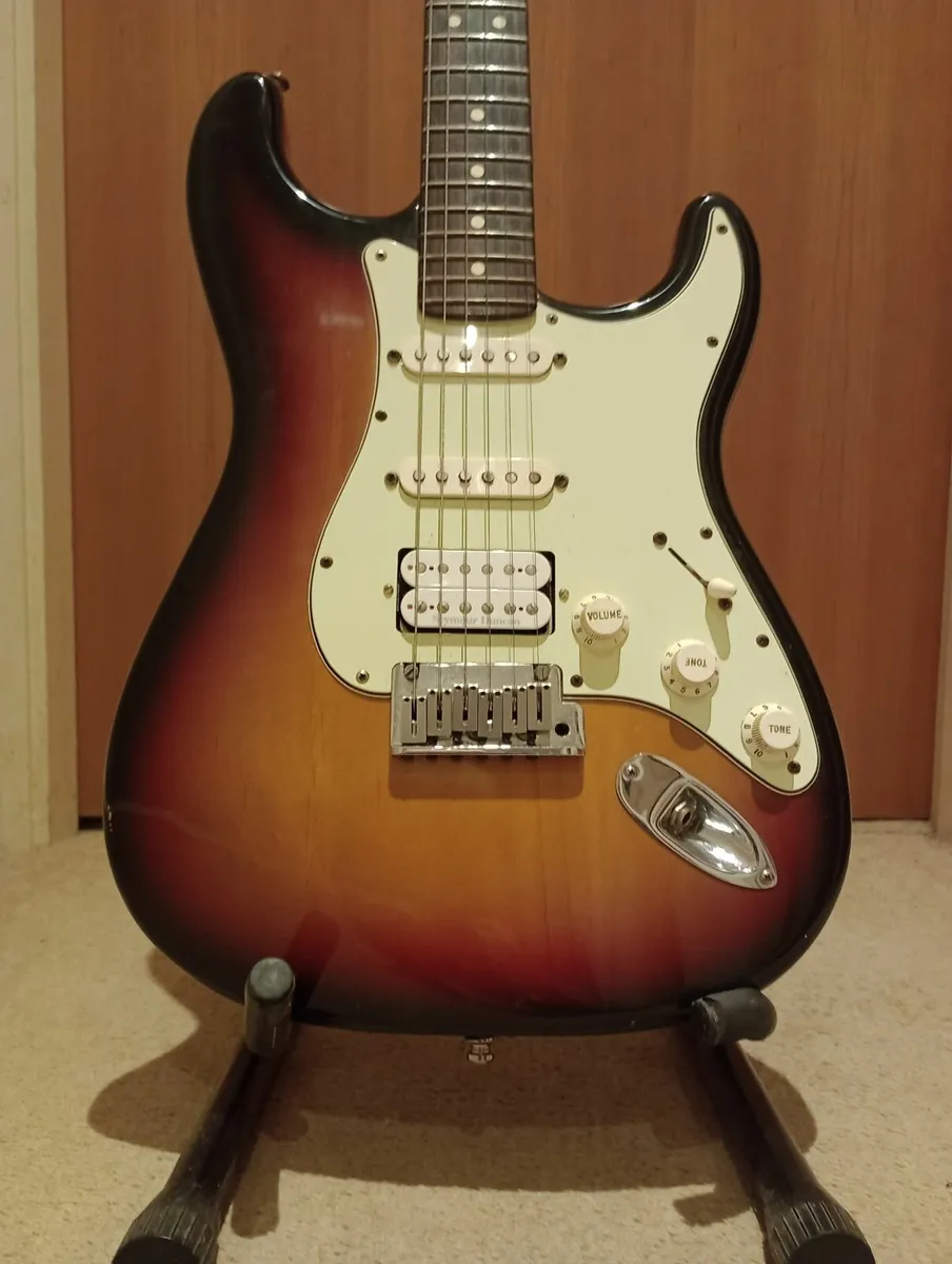 Fender Stratocaster American Series 2002 - Image 1