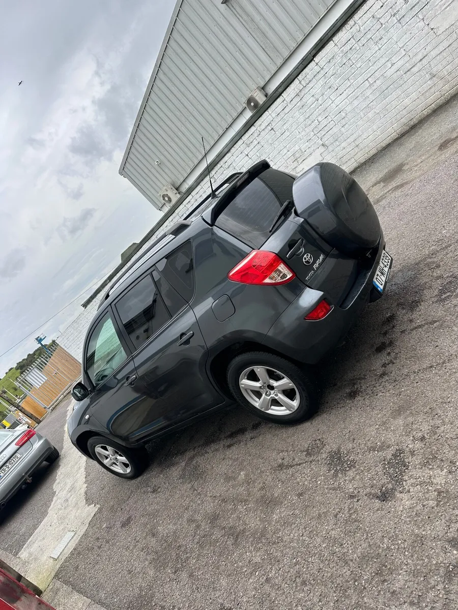 Toyota RAV4 2007 - Image 1