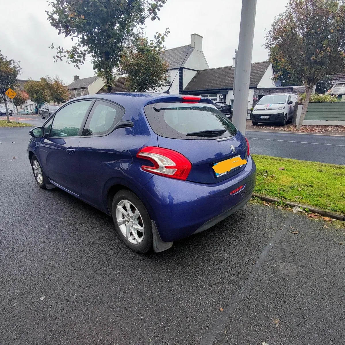 Peugeot 208 2014 - Image 4