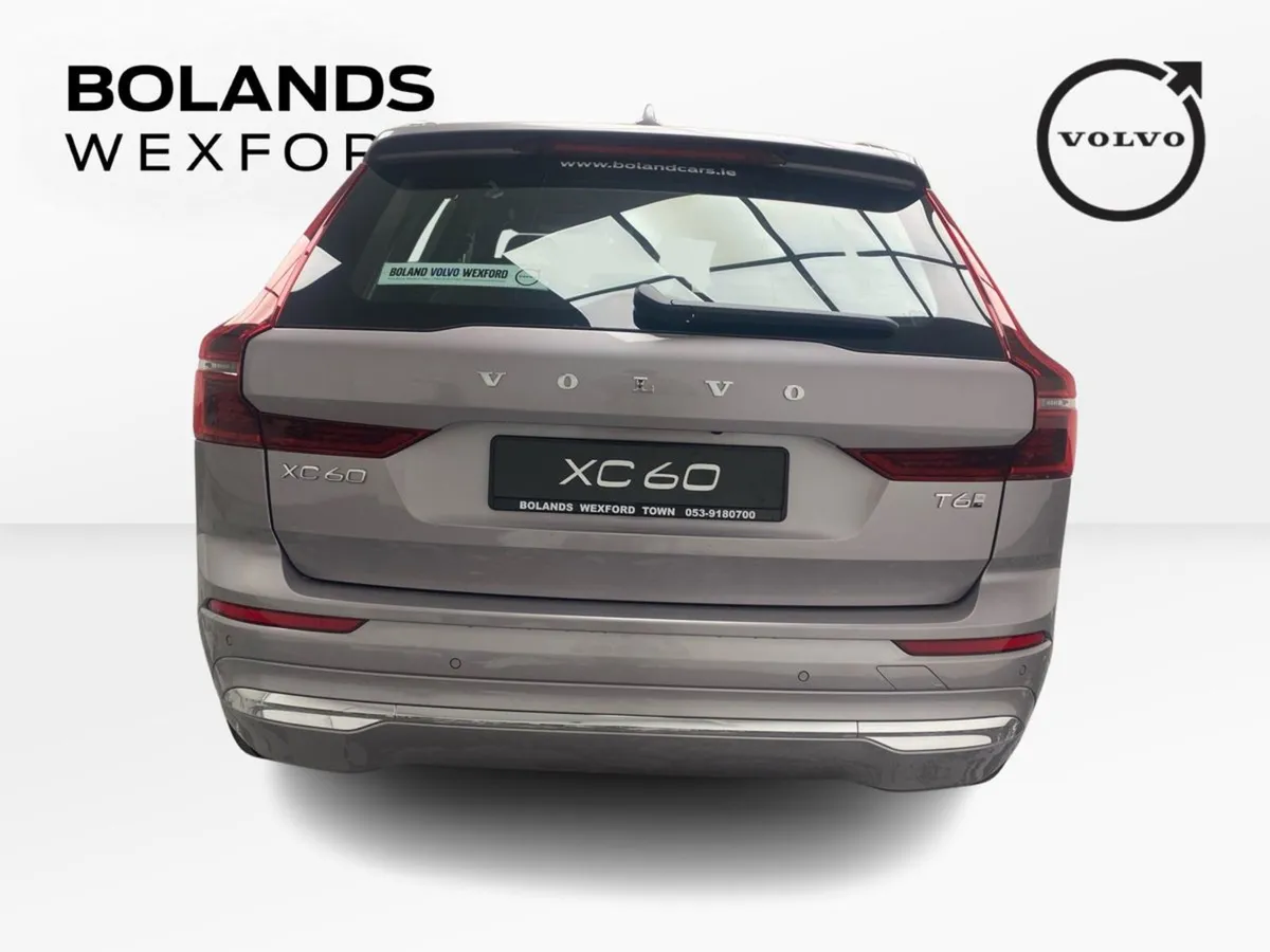 Volvo XC60 Plus Bright in Aurora Sliver With the - Image 4