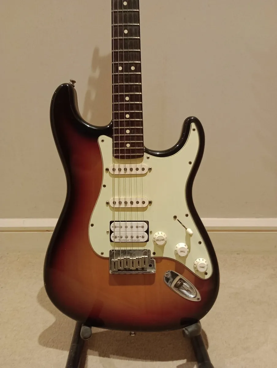Fender Stratocaster American Series 2002 - Image 4