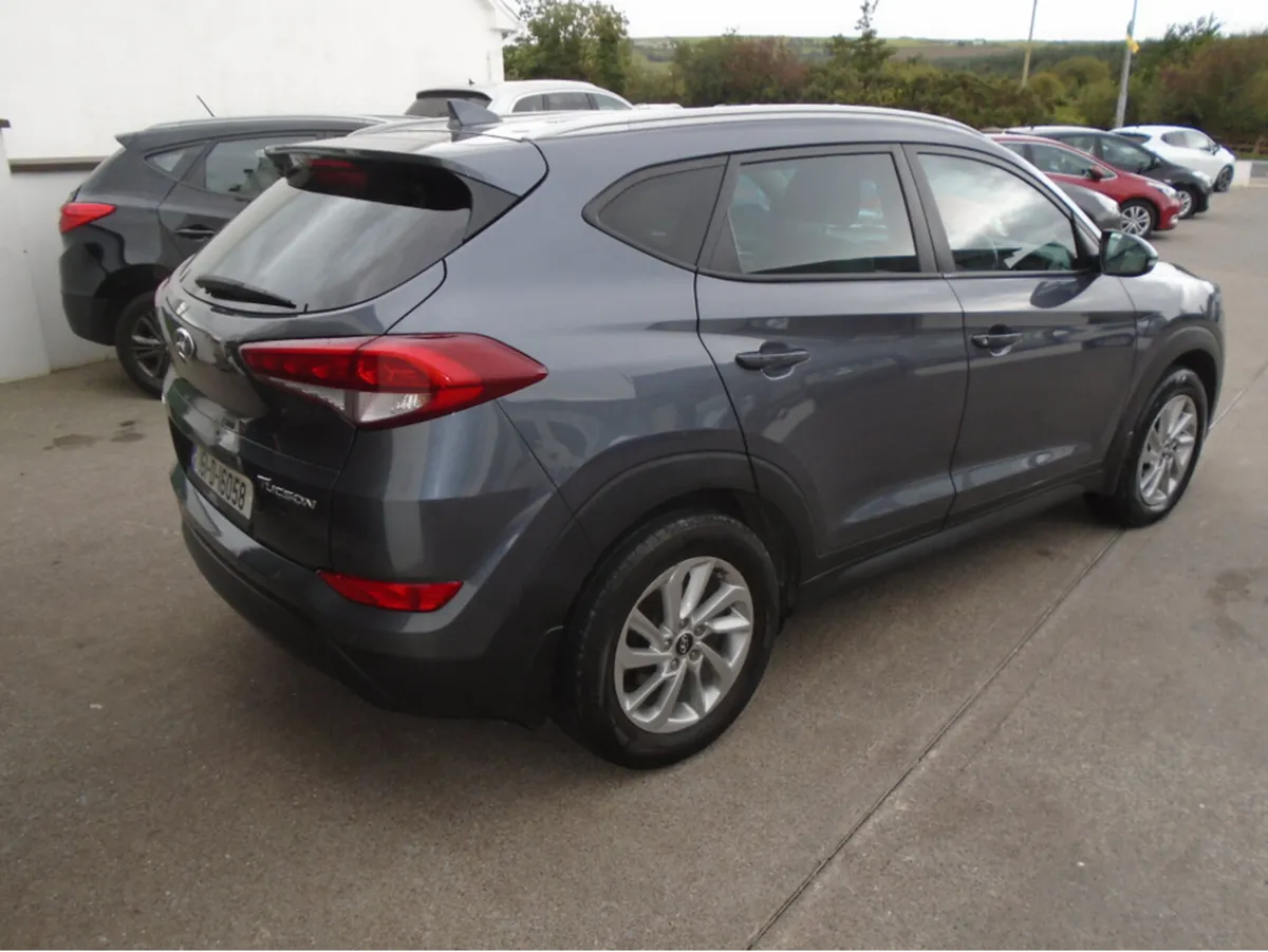 Hyundai Tucson EXECUTIVE 5DR - Image 4