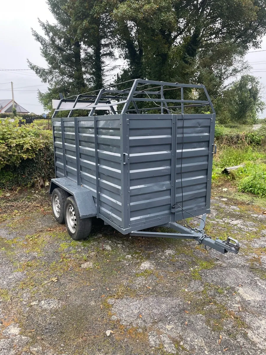 Livestock trailer - Image 1
