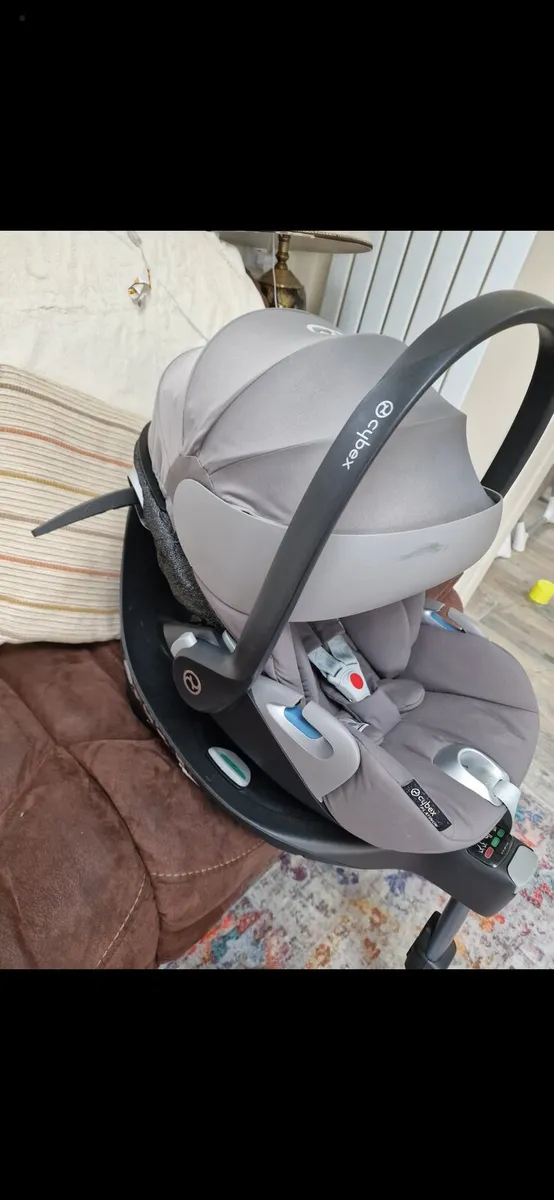 Cybex Cloud Z i-Size Rotating Car seats x2 - Image 1