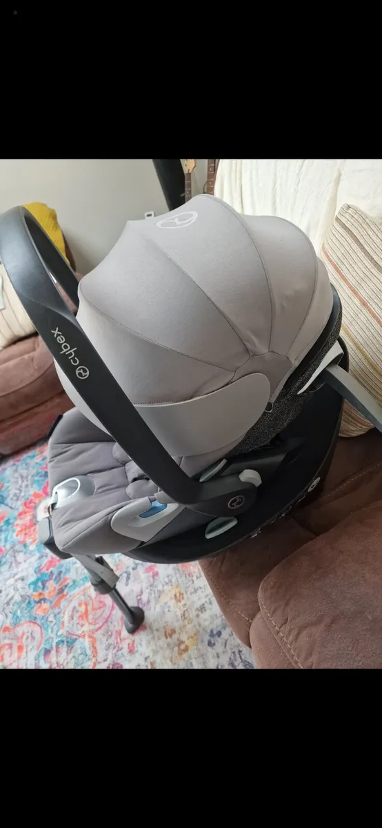 Cybex Cloud Z i-Size Rotating Car seats x2 - Image 2