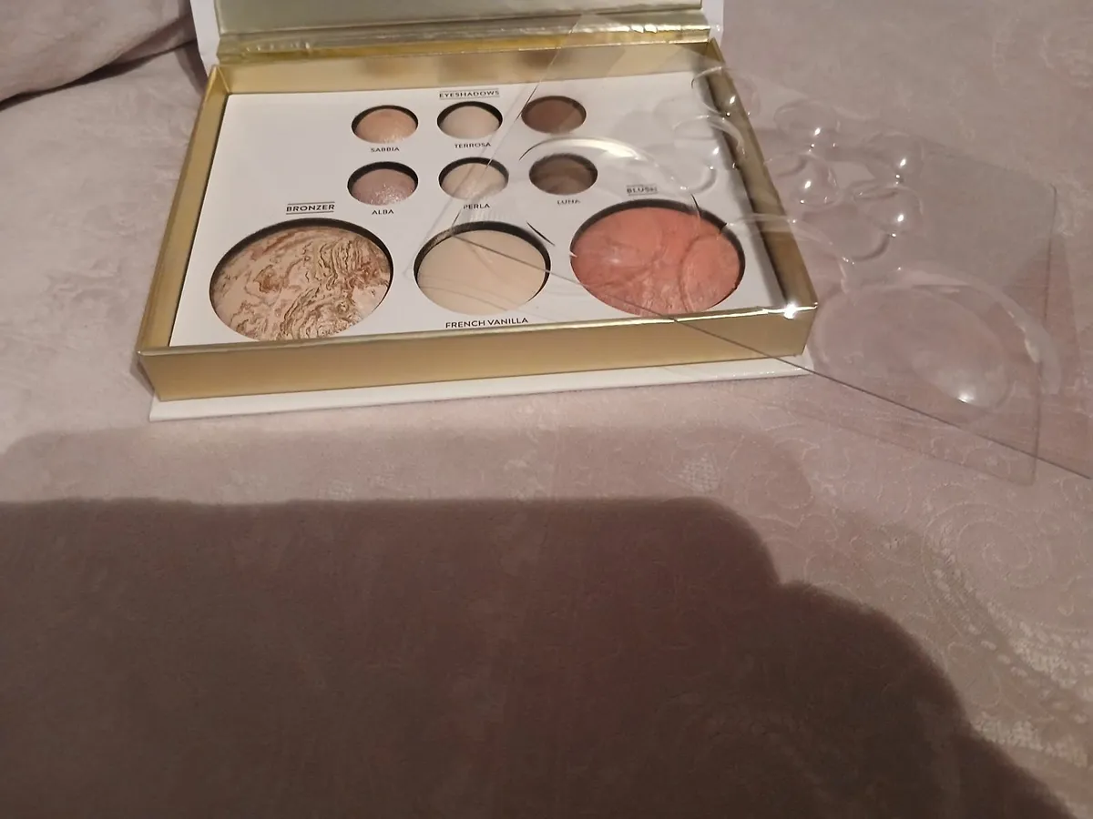 Laura Geller Make Up - Image 2