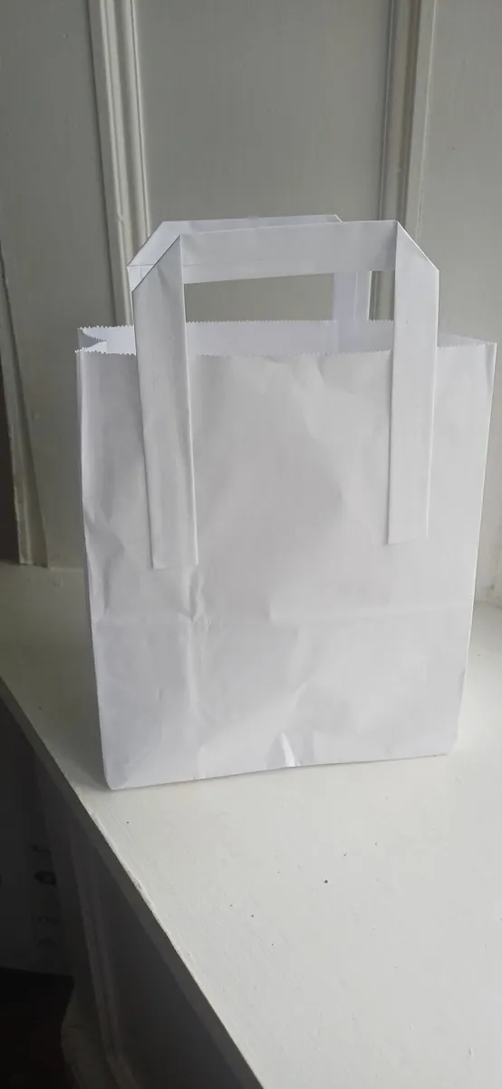 small white gift bags - Image 1