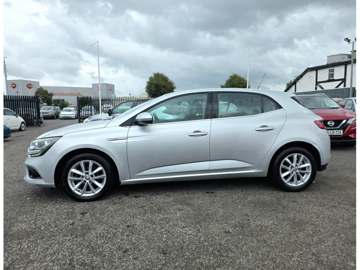 Renault Megane DYNAMIQUE NAV 5DR ** IRISH CAR ** H - Image 4