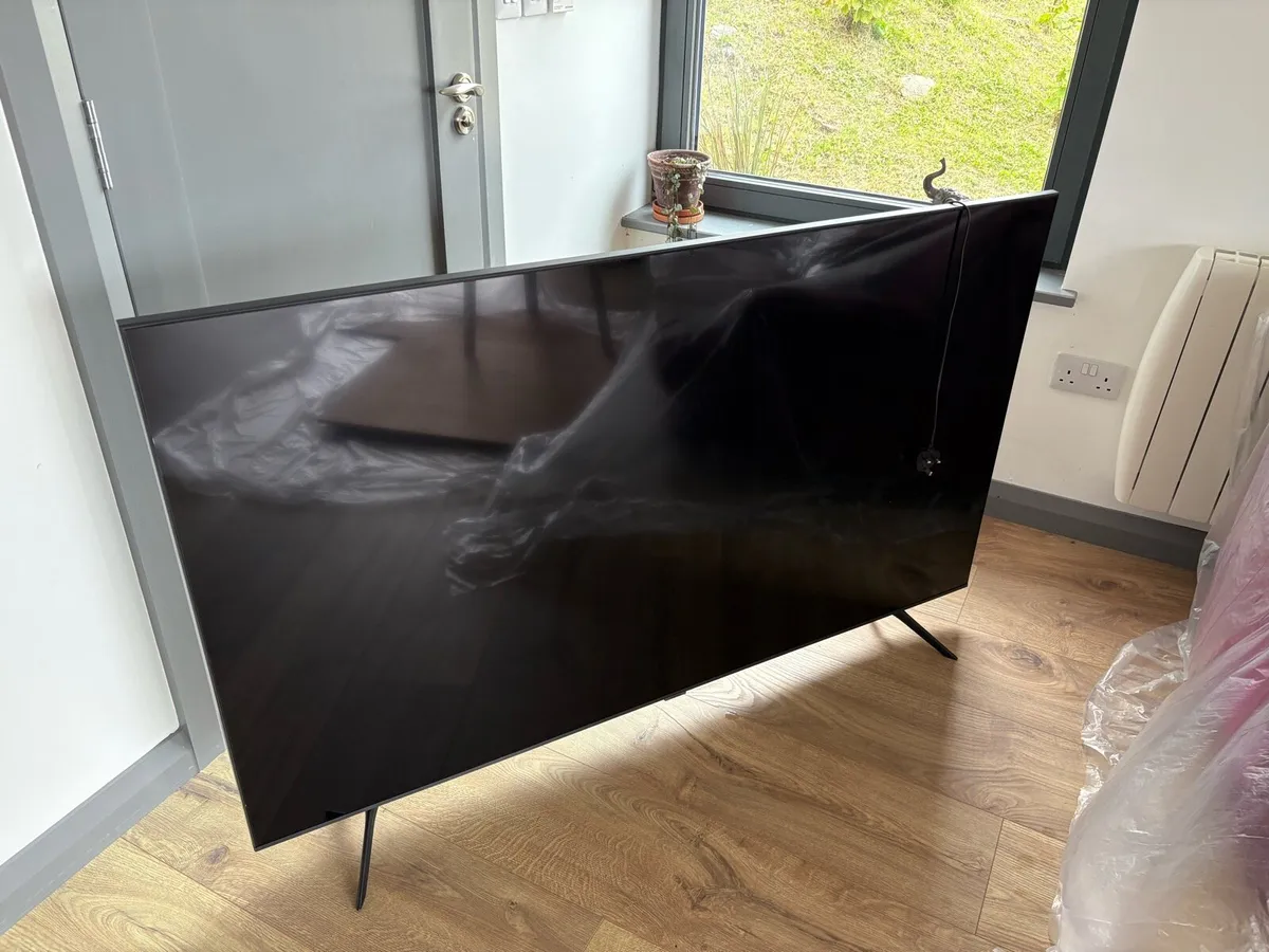 TV - Image 1