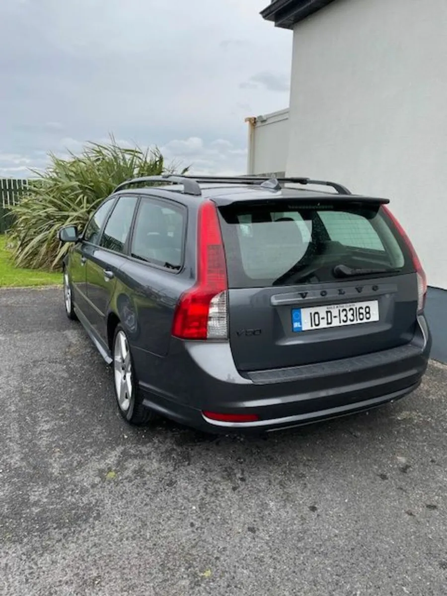 Volvo V50 R-Design 2010 NCT 5/26 Taxed 1/26 - Image 3