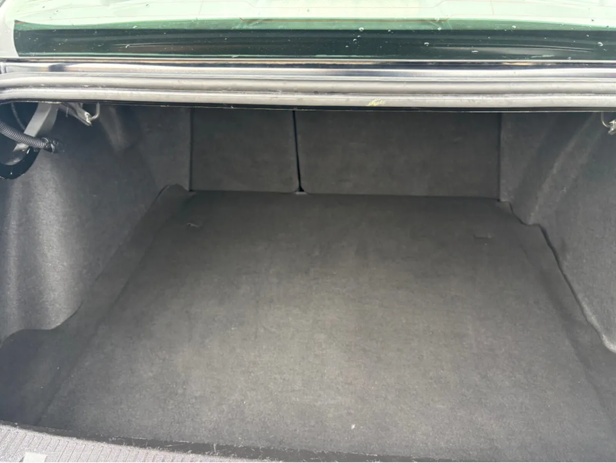 Renault Fluence LIMITED EDITION 1.5 DCI 95 201 4DR - Image 3