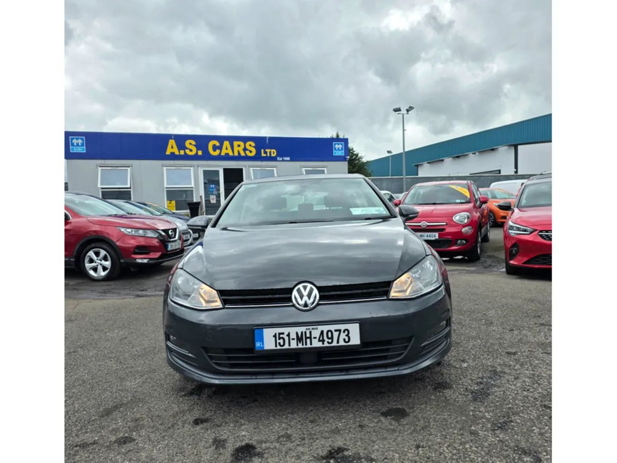 Volkswagen Golf 1.6 TDI BLUEMOTION ** IRISH CAR ** - Image 4