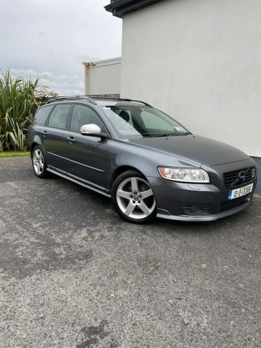 Volvo V50 R-Design 2010 NCT 5/26 Taxed 1/26 - Image 1