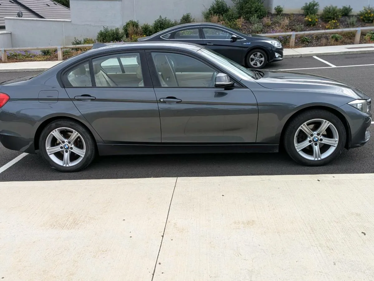 BMW 316D - Image 3