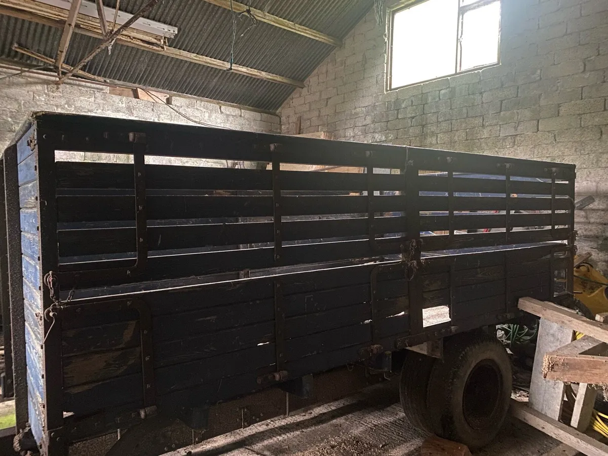 Tractor Trailer with Cribs - Image 2