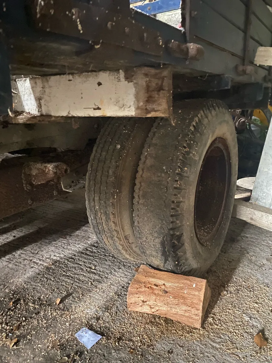 Tractor Trailer with Cribs - Image 4