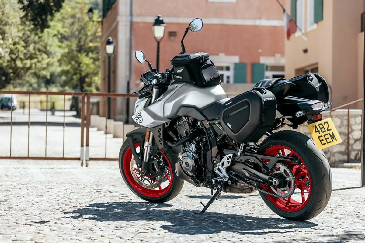 New Suzuki GSX-8S Special Offer save €1000 - Image 3