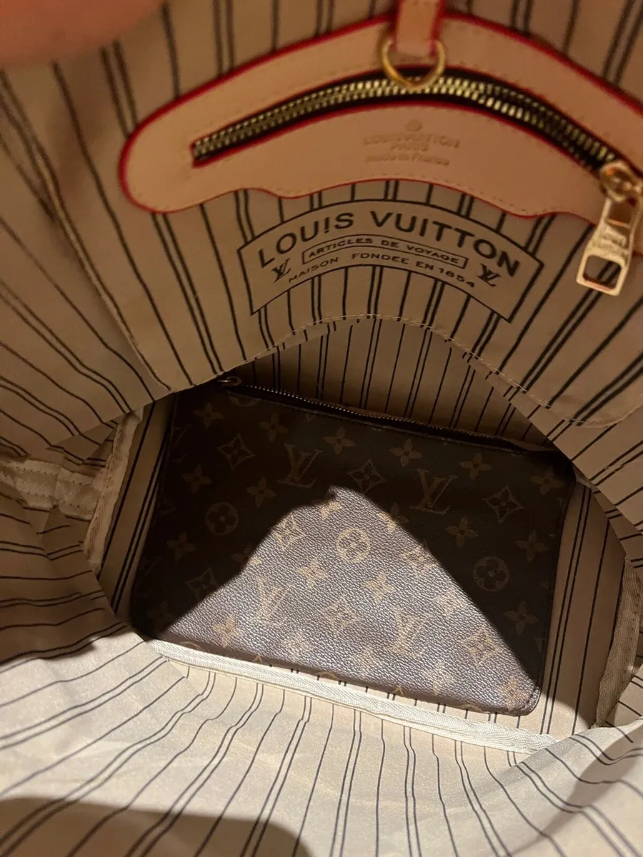 Brand new lv bag - Image 2