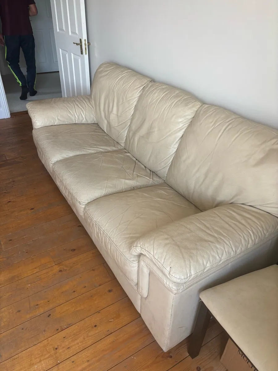 House contents - Image 2