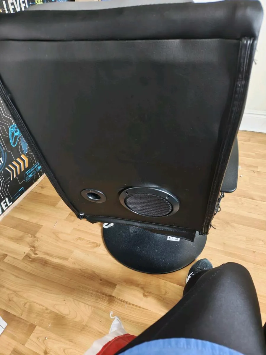 Gaming chair - Image 2