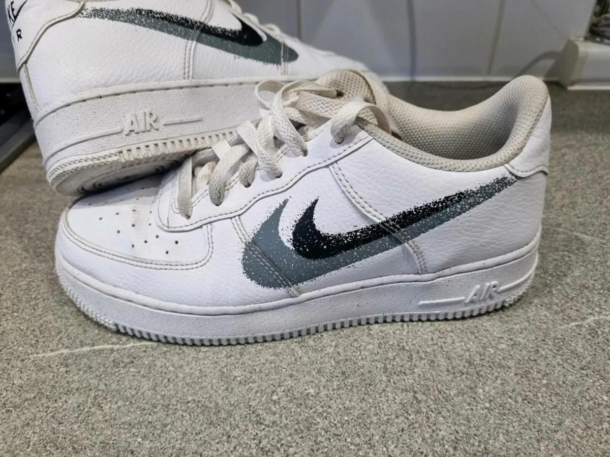 White airforce runners - Image 2