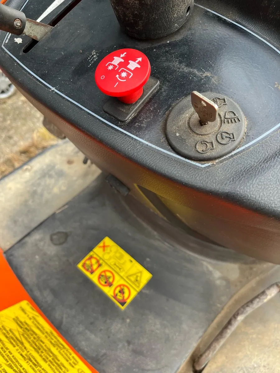 Ama ride on mower - Image 3